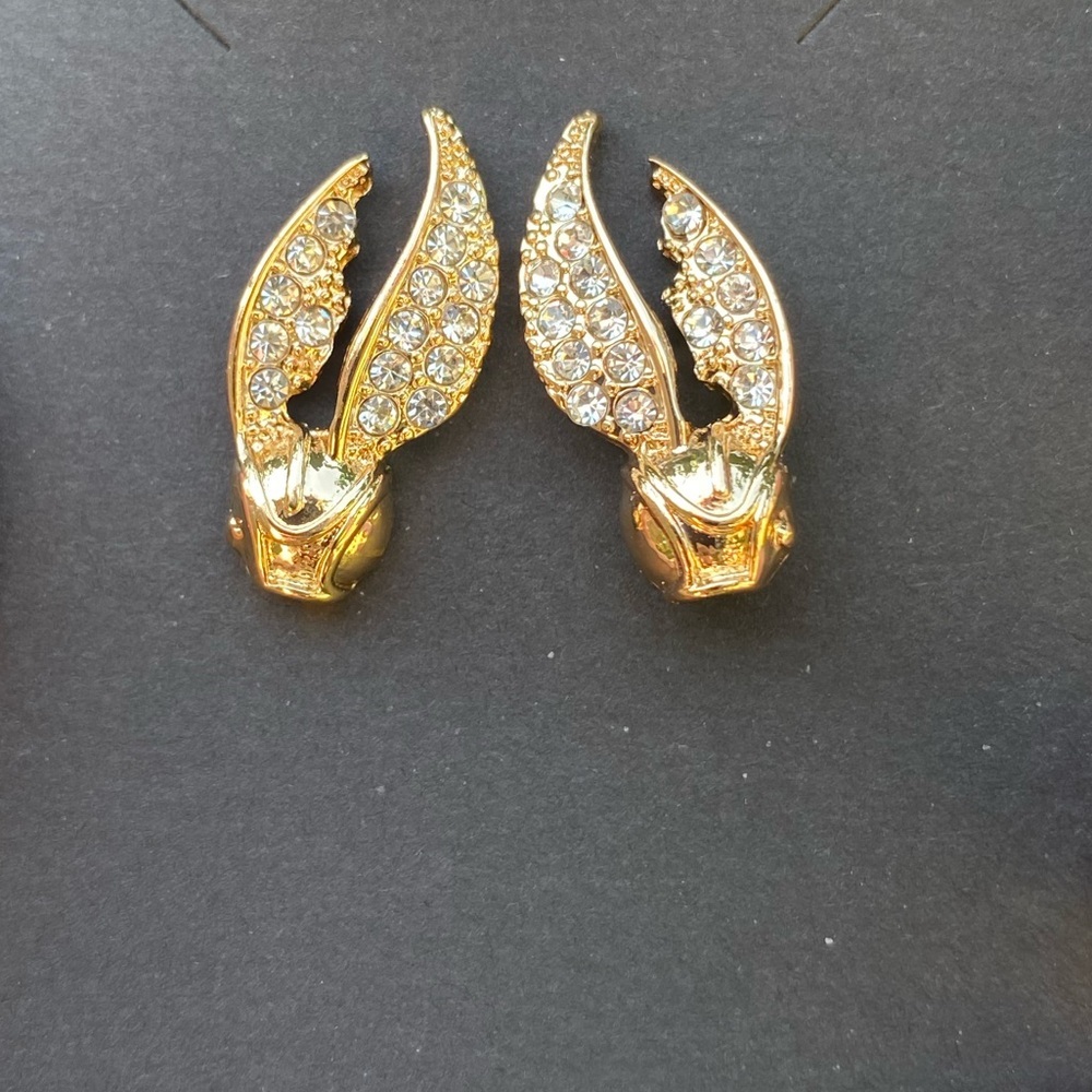 Harry Potter Golden Snitch Earrings, Jewel Accents, engraved detailing NWT